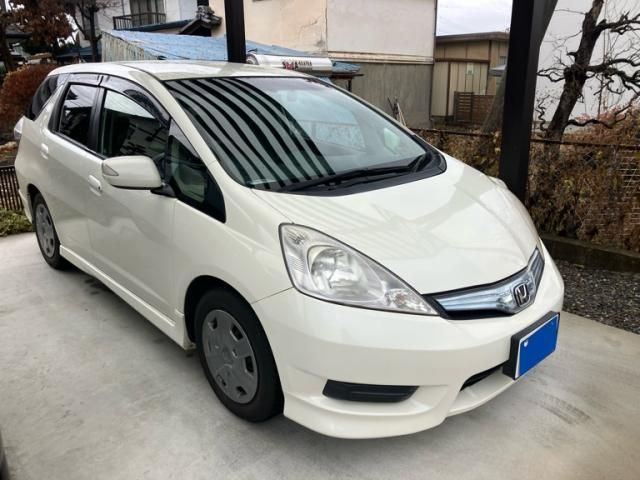 HONDA FIT SHUTTLE HYBRID 2011