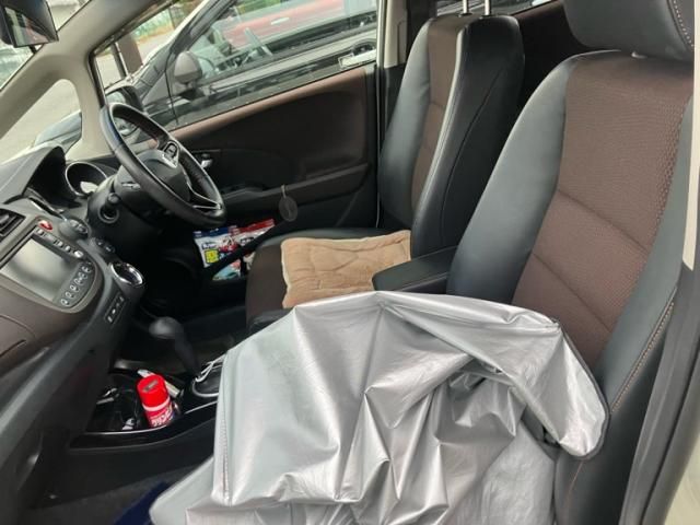 HONDA FIT SHUTTLE HYBRID 2011