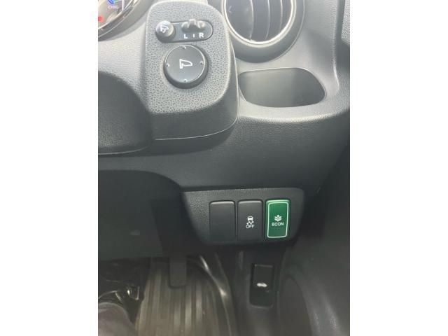 HONDA FIT SHUTTLE HYBRID 2011