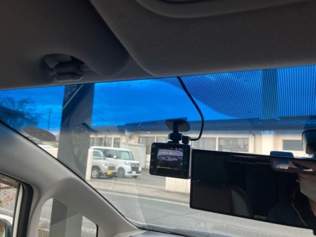 HONDA FIT SHUTTLE HYBRID 2011