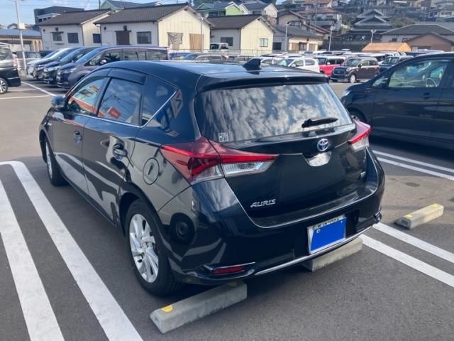 TOYOTA AURIS HYBRID 2017