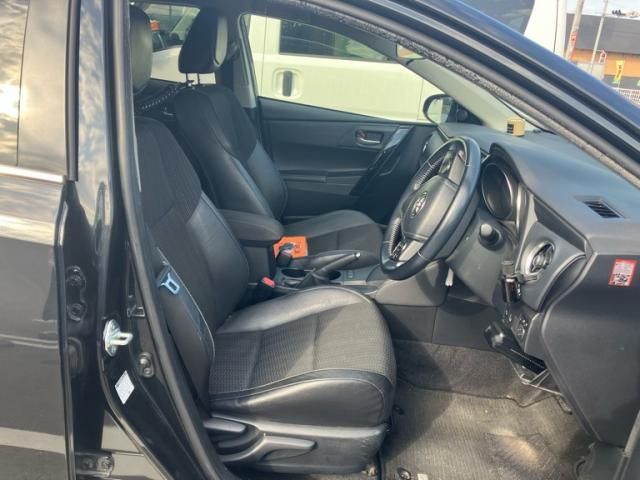 TOYOTA AURIS HYBRID 2017