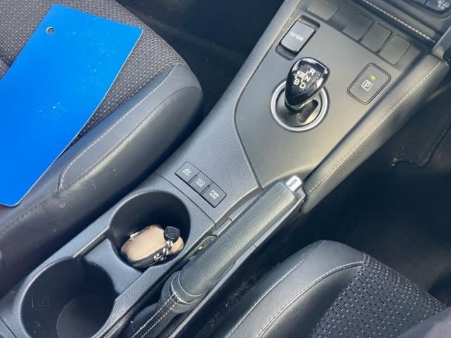 TOYOTA AURIS HYBRID 2017