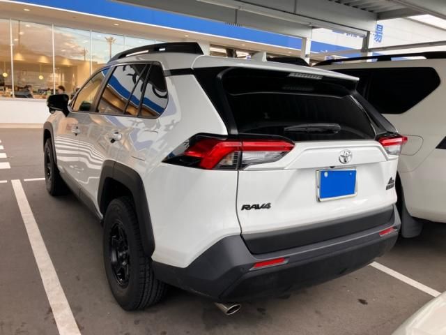 TOYOTA RAV4 4WD 2023