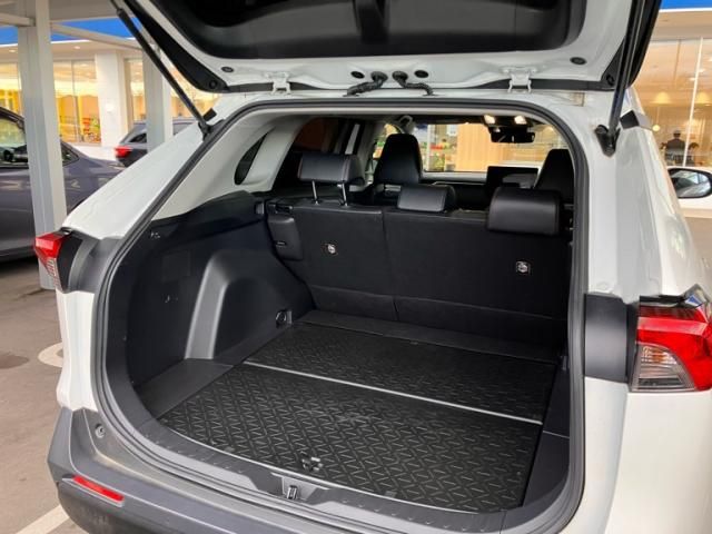 TOYOTA RAV4 4WD 2023