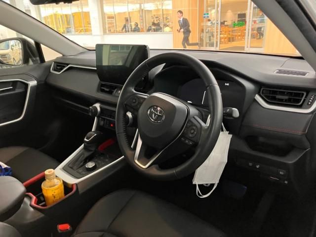 TOYOTA RAV4 4WD 2023