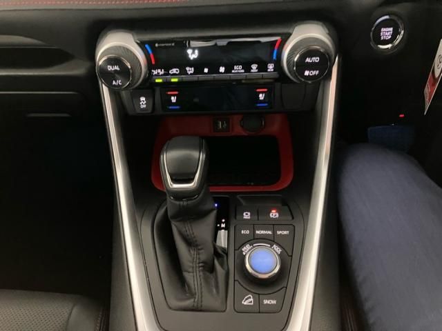 TOYOTA RAV4 4WD 2023