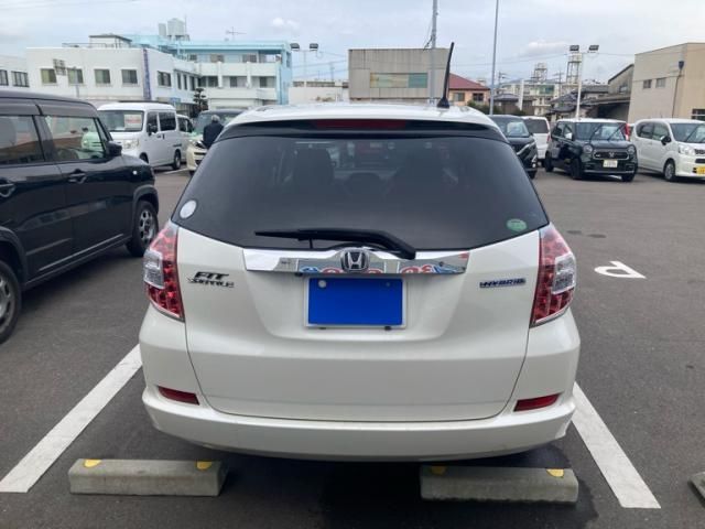 HONDA FIT SHUTTLE HYBRID 2013