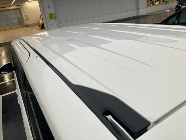 TOYOTA VOXY HYBRID 2017