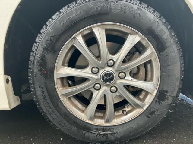 TOYOTA VOXY HYBRID 2017