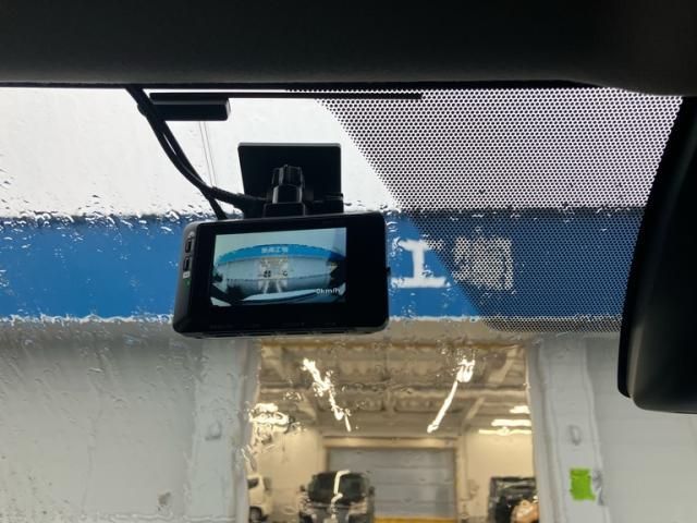 TOYOTA VOXY HYBRID 2017