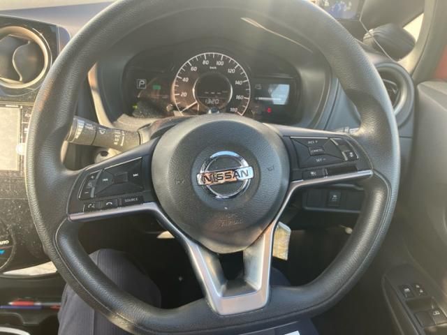 NISSAN NOTE 4WD 2019