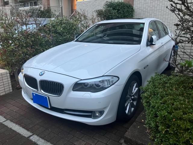 BMW BMW 5series sedan 2011