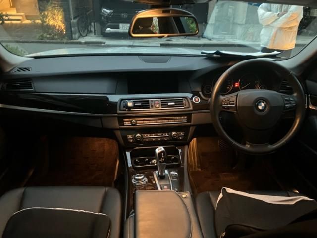 BMW BMW 5series sedan 2011