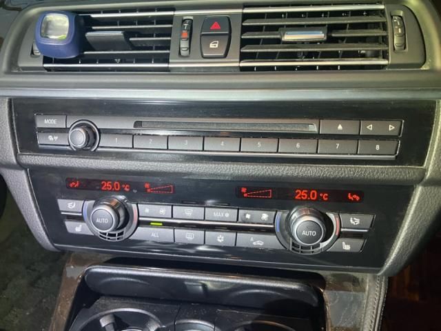 BMW BMW 5series sedan 2011