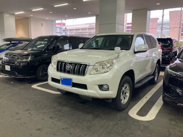 TOYOTA LANDCRUISER PRADO 2012