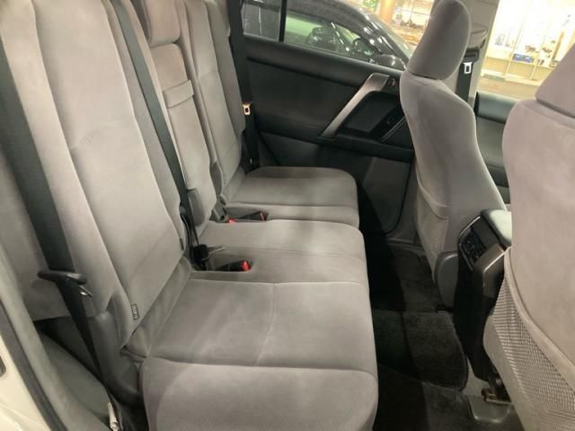 TOYOTA LANDCRUISER PRADO 2012