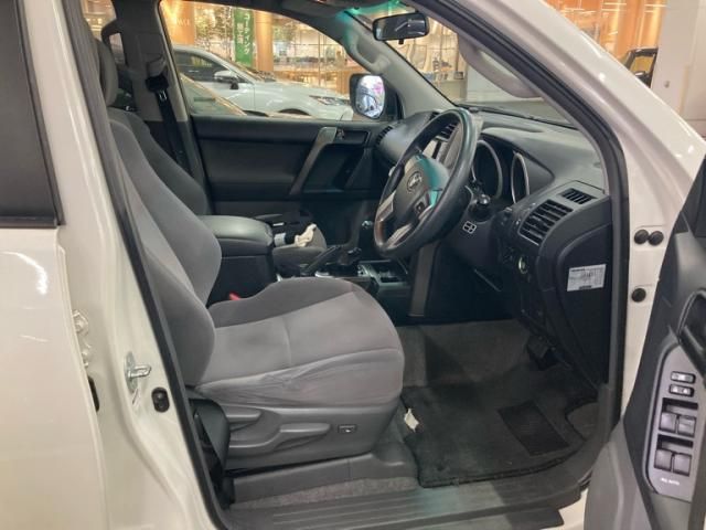 TOYOTA LANDCRUISER PRADO 2012