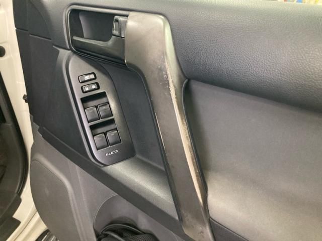 TOYOTA LANDCRUISER PRADO 2012