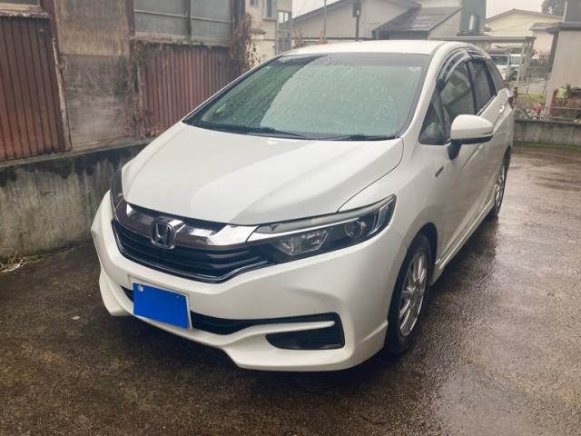 HONDA SHUTTLE HYBRID 2016