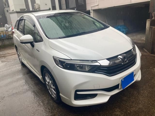 HONDA SHUTTLE HYBRID 2016