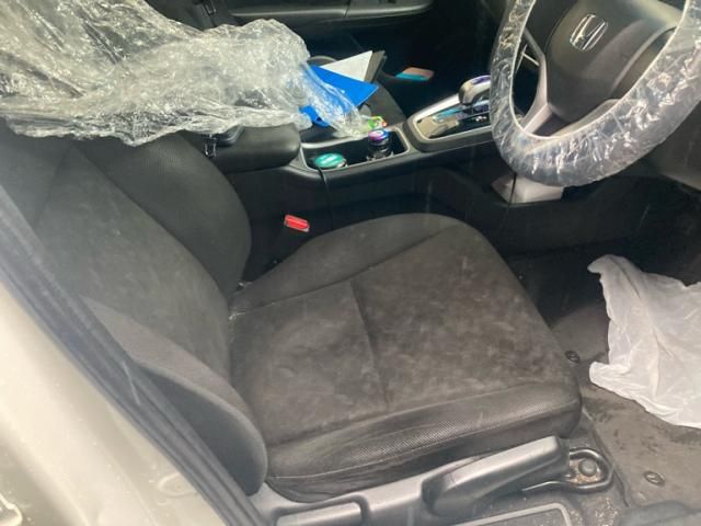 HONDA SHUTTLE HYBRID 2016