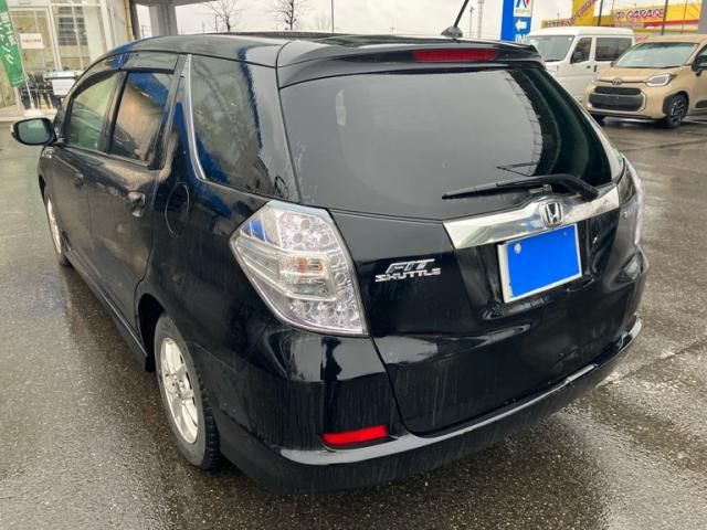 HONDA FIT SHUTTLE HYBRID 2013
