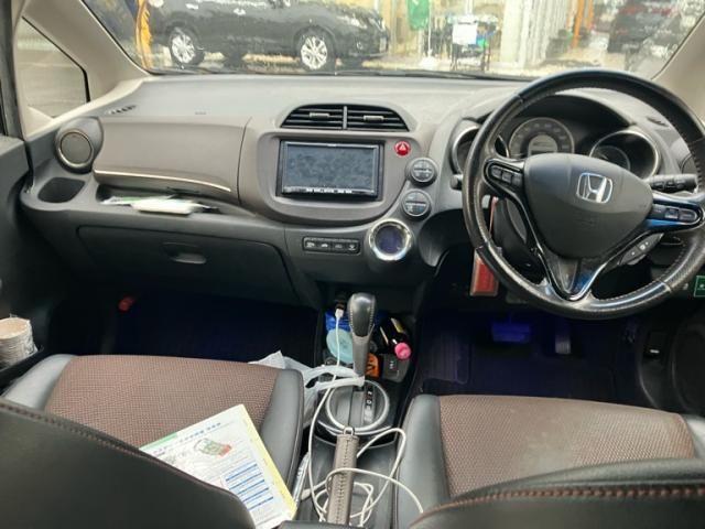 HONDA FIT SHUTTLE HYBRID 2013