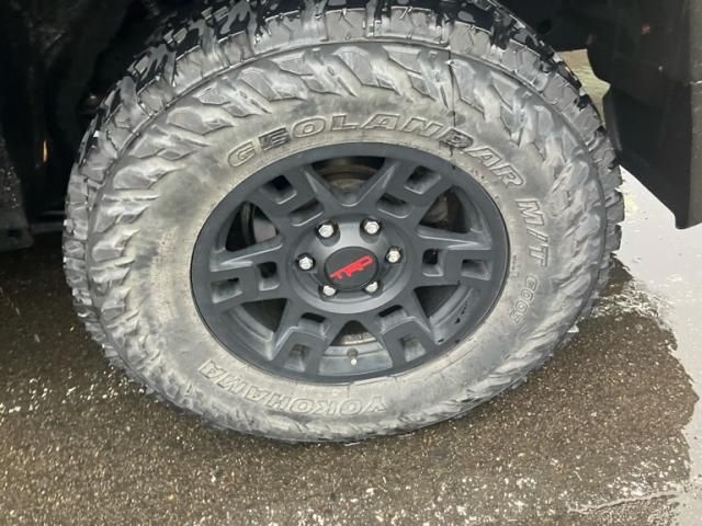 TOYOTA FJ CRUISER 4WD 2012