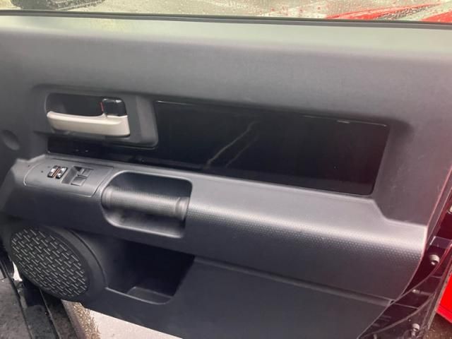 TOYOTA FJ CRUISER 4WD 2012