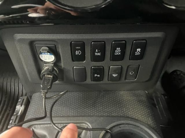 TOYOTA FJ CRUISER 4WD 2012