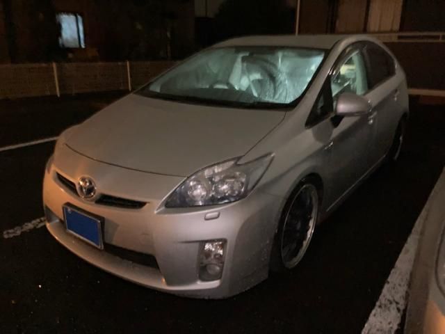 TOYOTA PRIUS 2011