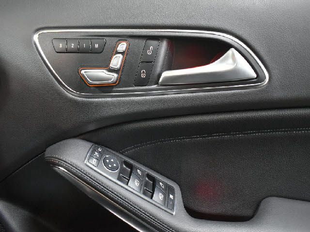 MERCEDES BENZ MERCEDES BENZ GLA class 2019