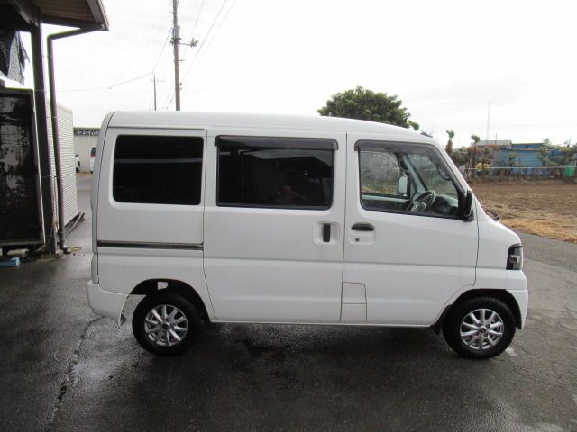 NISSAN CLIPPER van 2011