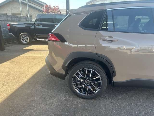 TOYOTA COROLLA CROSS HYBRID 2025