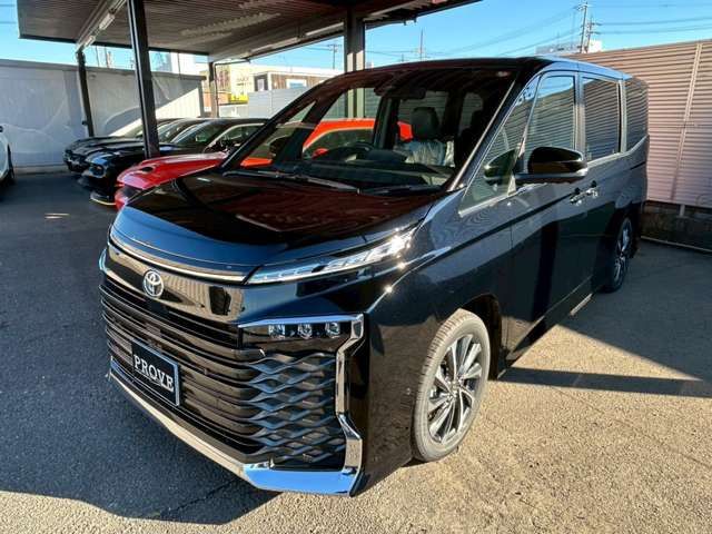 TOYOTA VOXY HYBRID 2025