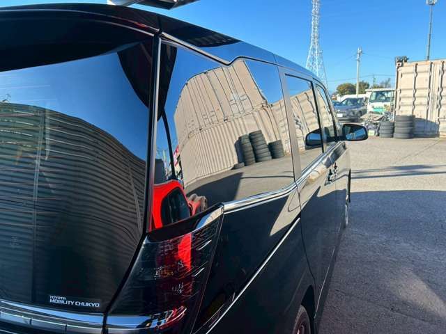 TOYOTA VOXY HYBRID 2025