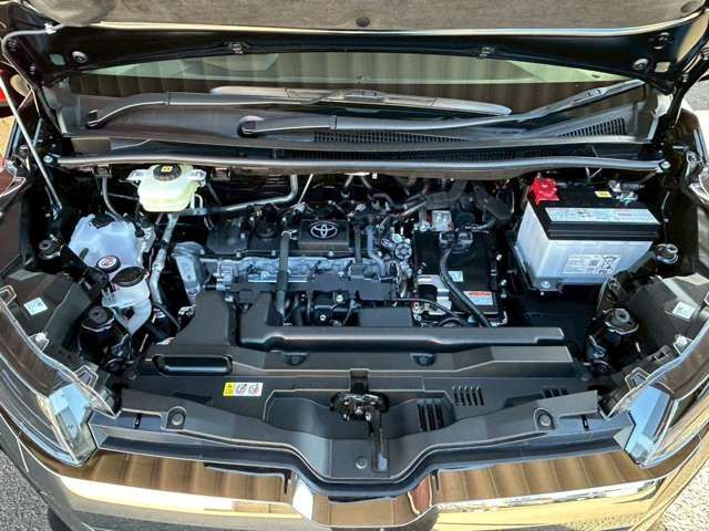 TOYOTA NOAH HYBRID 2025