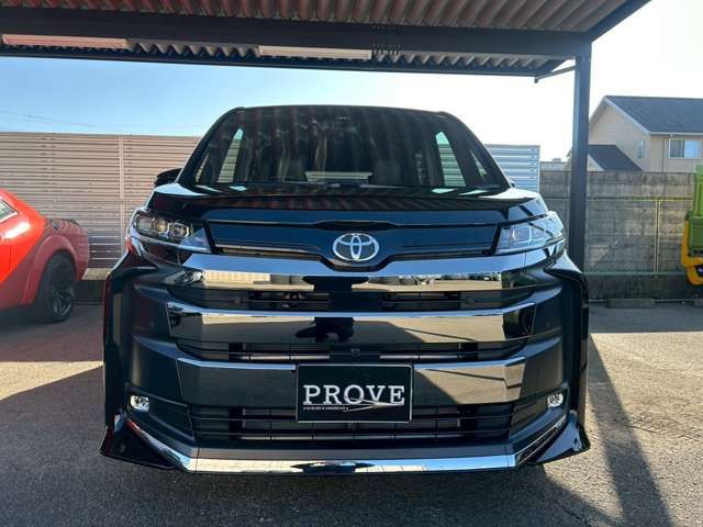 TOYOTA NOAH HYBRID 2025