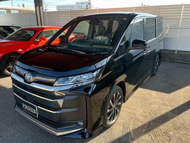 TOYOTA NOAH HYBRID 2025