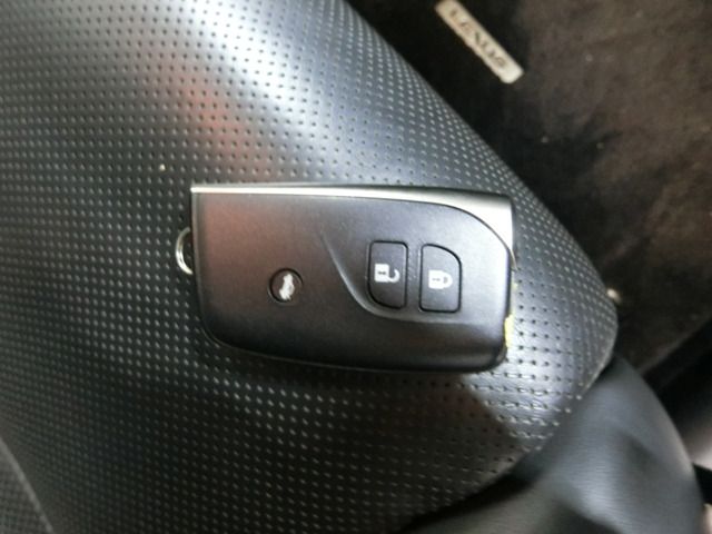 TOYOTA LEXUS LS600h 2012