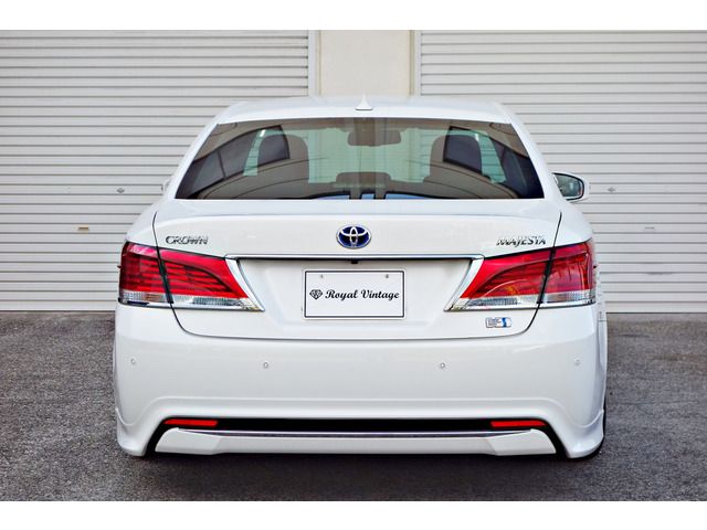 TOYOTA CROWN MAJESTA HYBRID 2013