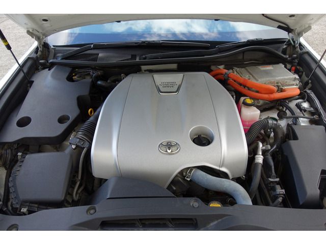 TOYOTA CROWN MAJESTA HYBRID 2013