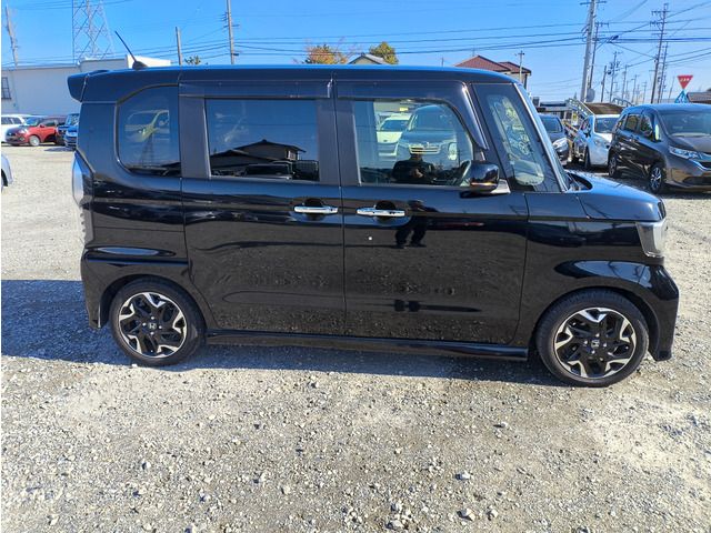 HONDA N BOX CUSTOM 2017