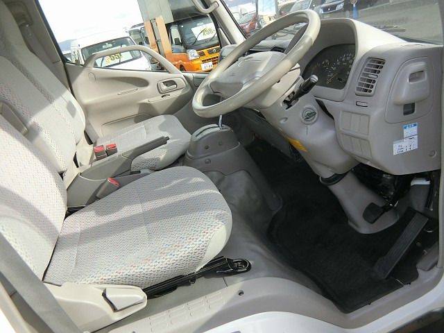 TOYOTA TOYOACE 2004