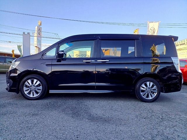 HONDA STEPWAGON SPADA 2012