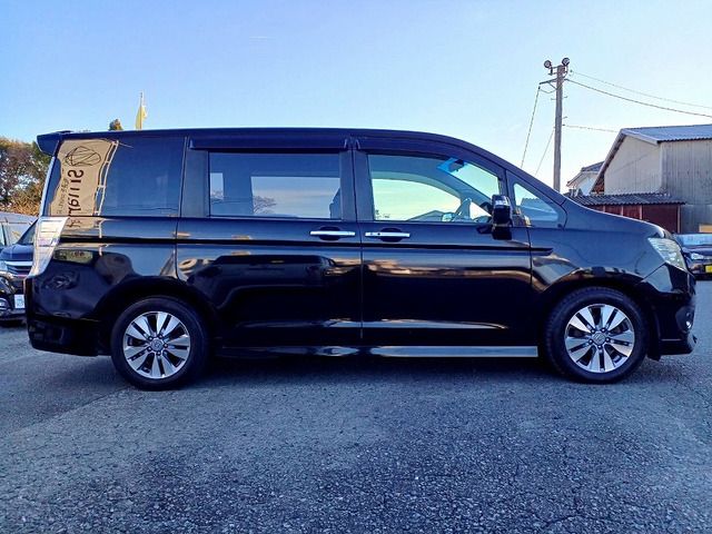 HONDA STEPWAGON SPADA 2012