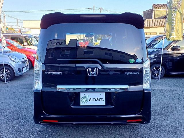 HONDA STEPWAGON SPADA 2012