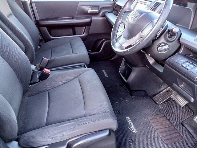 HONDA STEPWAGON SPADA 2012