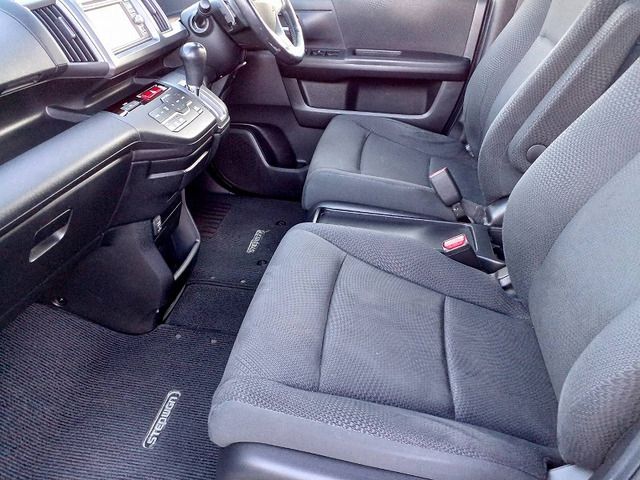 HONDA STEPWAGON SPADA 2012